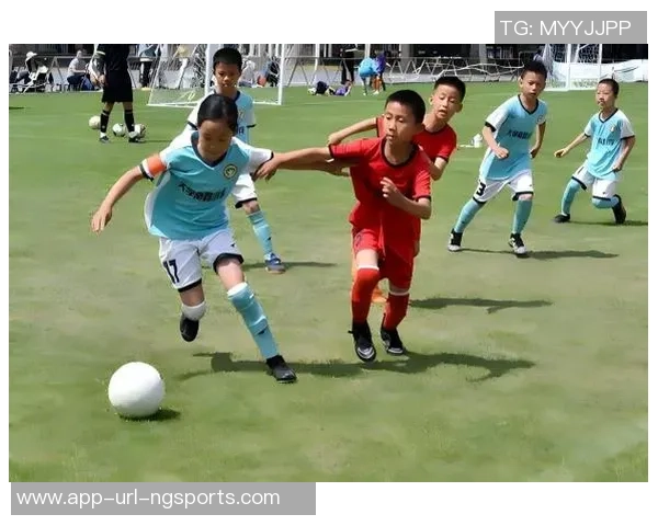 小学生五人制足球赛的意义与发展探讨如何提升青少年足球水平